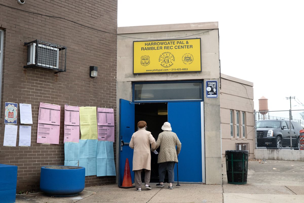 In Kensington, missing poll workers, broken machines, and low turnout set tone for Election Day
