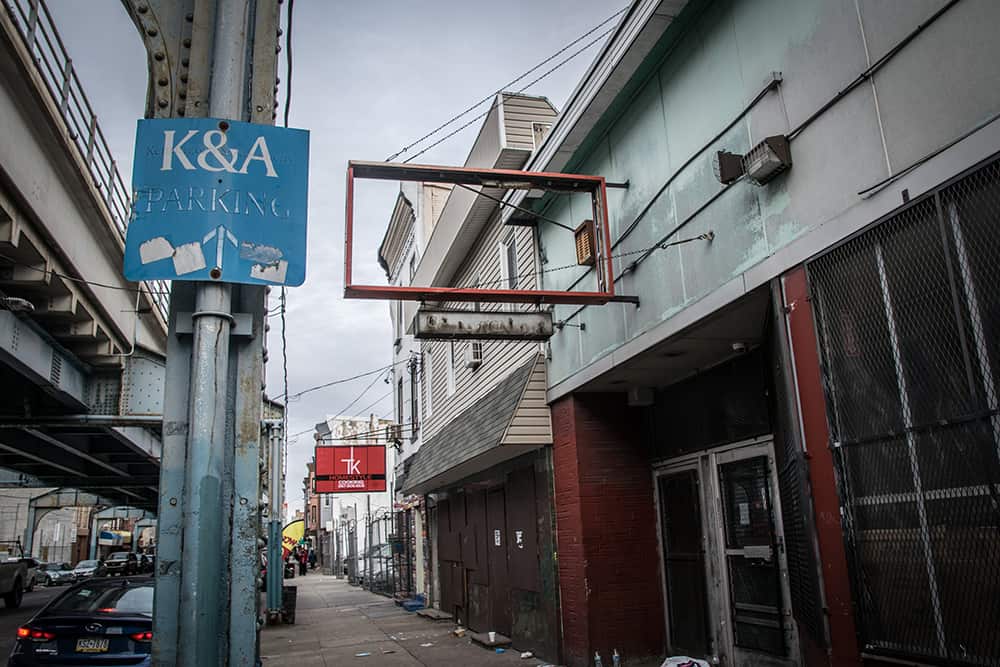 Should the city pay returning citizens to rehab abandoned buildings in Kensington?