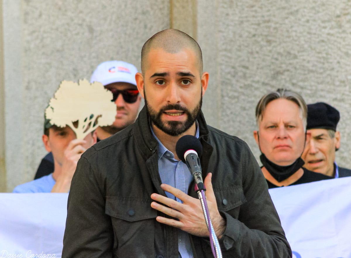 City Council District 7 candidate Andrés Celin answers questions from the Kensington community