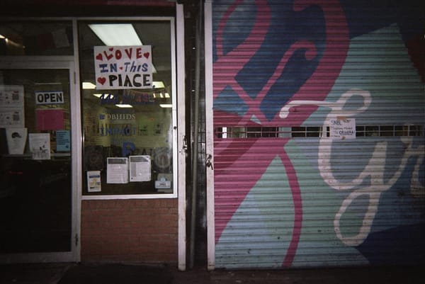 Dime algo bueno: The Kensington Storefront