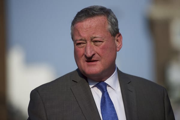 Kenney alivia las restricciones en los restaurantes y camiones de comida