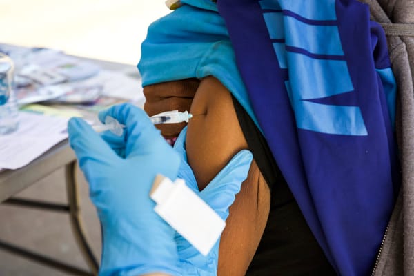 Dónde vacunarse contra el COVID-19 en Kensington y respuestas a sus preguntas frecuentes