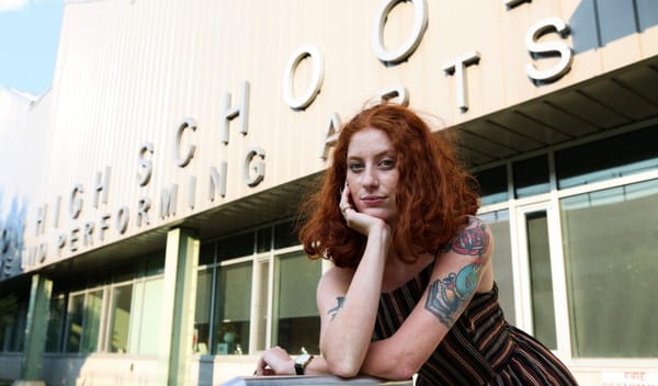 ‘Los problemas que vemos en las escuelas … son más grandes que nuestras clases e incluso más grandes que el distrito escolar’