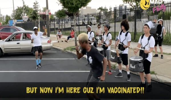 ¡¡VACUNARSE!!: Mad Beatz Philly, el grupo juvenil de baterías  de Kensington, promueve las vacunas en un nuevo video musical.